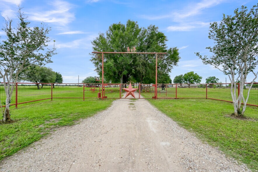 More Photos Of 33633 Mayer Rd, Waller Land For Sale