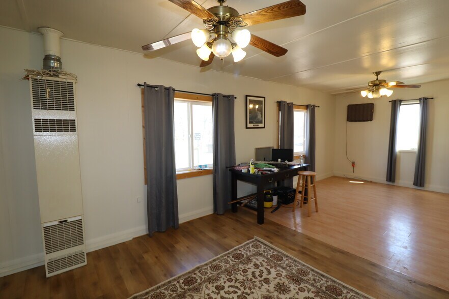 More Photos Of 22195 Highway 63, Grand View Storefront Retail Residential For Sale