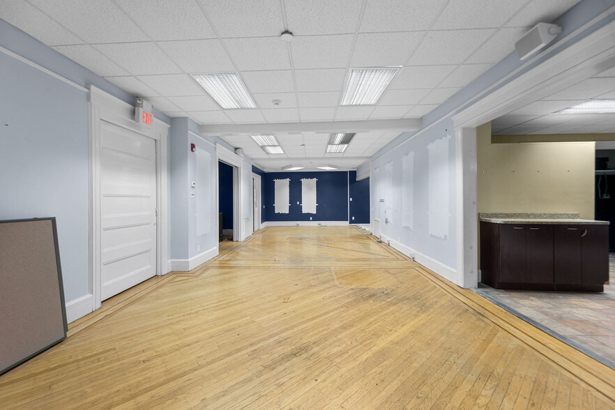 More Photos Of 21-25 Grove Ave, Verona Storefront Retail Office For Sale