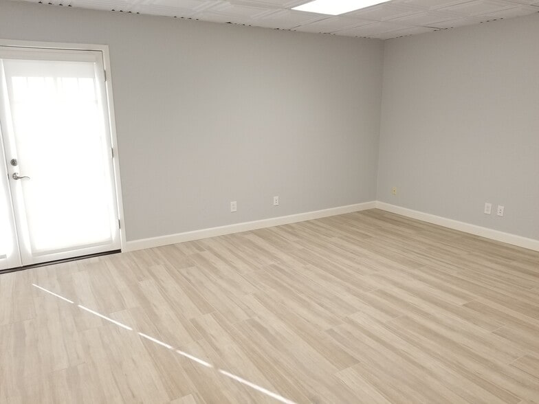 More Photos Of 3402 N 36th St, Phoenix Office For Lease