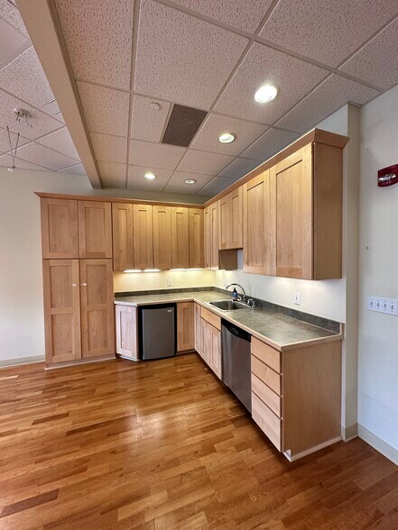 More Photos Of 495 Uinta Way, Denver Medical For Sale
