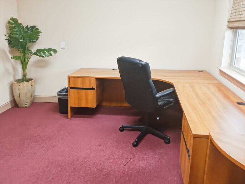 More Photos Of 8100 Opportunity Dr, Milton Coworking Space