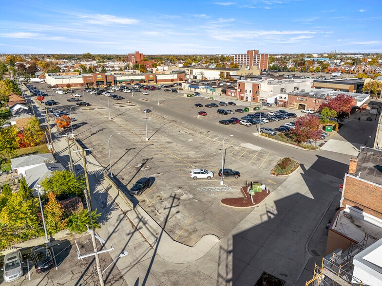 More Photos Of 13730 Michigan Ave, Dearborn Multifamily For Lease