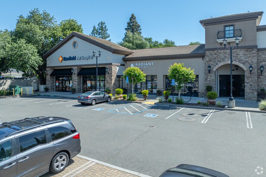 More Photos Of 8929 Madison Ave, Fair Oaks Storefront Retail Office For Lease