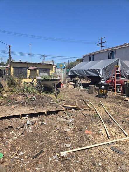 More Photos Of 11108 Avalon Blvd, Los Angeles Land For Sale