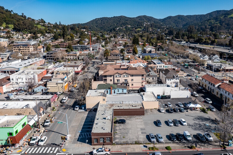 More Photos Of 902-906 Lincoln Ave, San Rafael Freestanding For Lease
