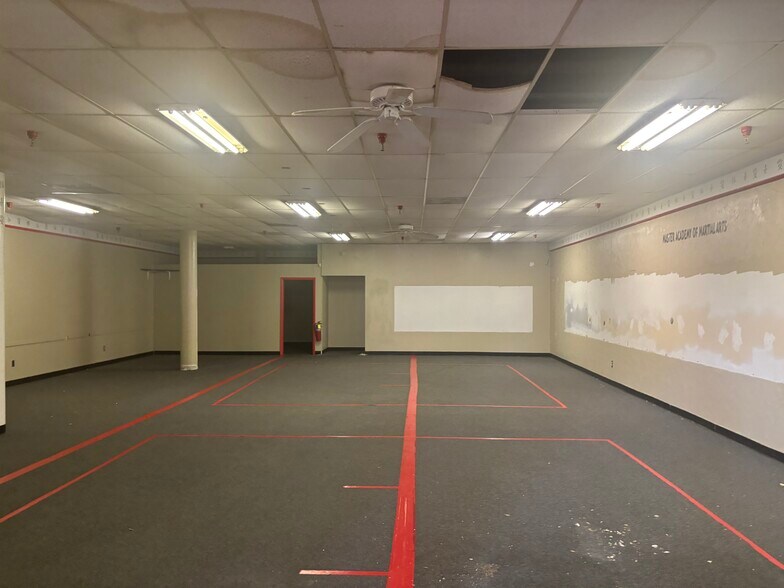 More Photos Of 1500 Diamond Hill Rd, Woonsocket General Retail For Sale