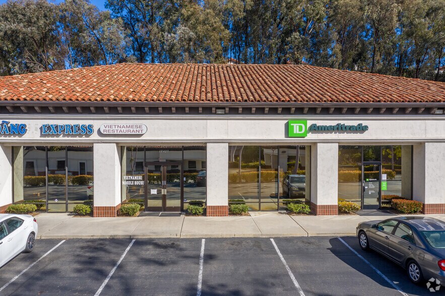 More Photos Of 16363-16495 Bernardo Center Dr, San Diego Unknown For Lease