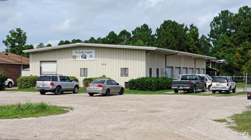 More Photos Of 2337 Industrial Dr, Panama City Warehouse For Sale