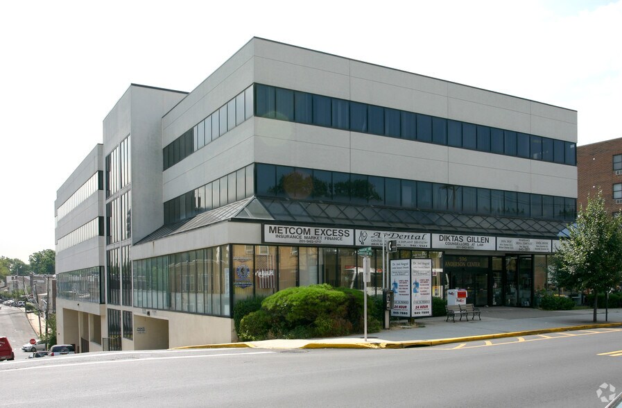 More Photos Of 596 Anderson Ave, Cliffside Park Office For Lease