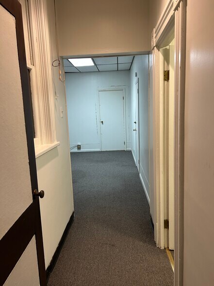 More Photos Of 212 N Chestnut St, Scottdale Apartments For Lease