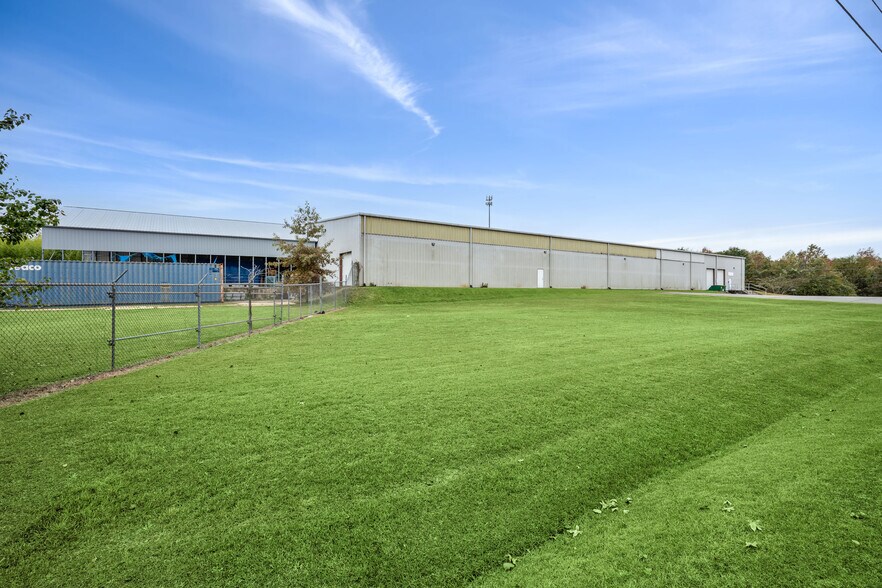 More Photos Of 2225 Ronald Ave, Macon-Bibb Warehouse For Lease