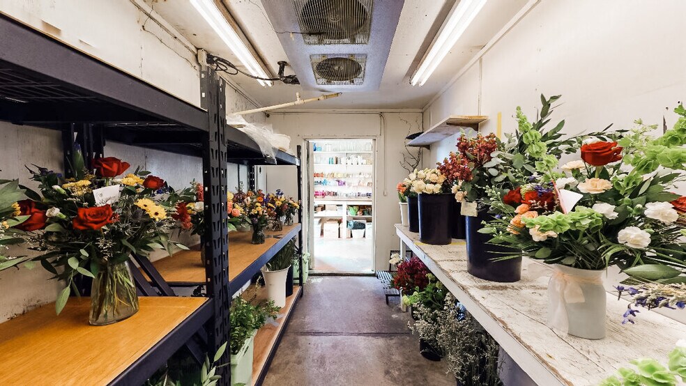 More Photos Of 222 S Main St, Colfax General Retail For Sale