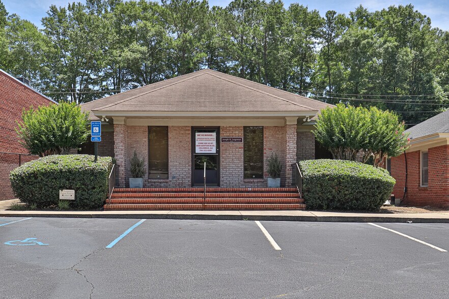 Primary Photo Of 3830 Rosemont Dr, Columbus Office For Sale