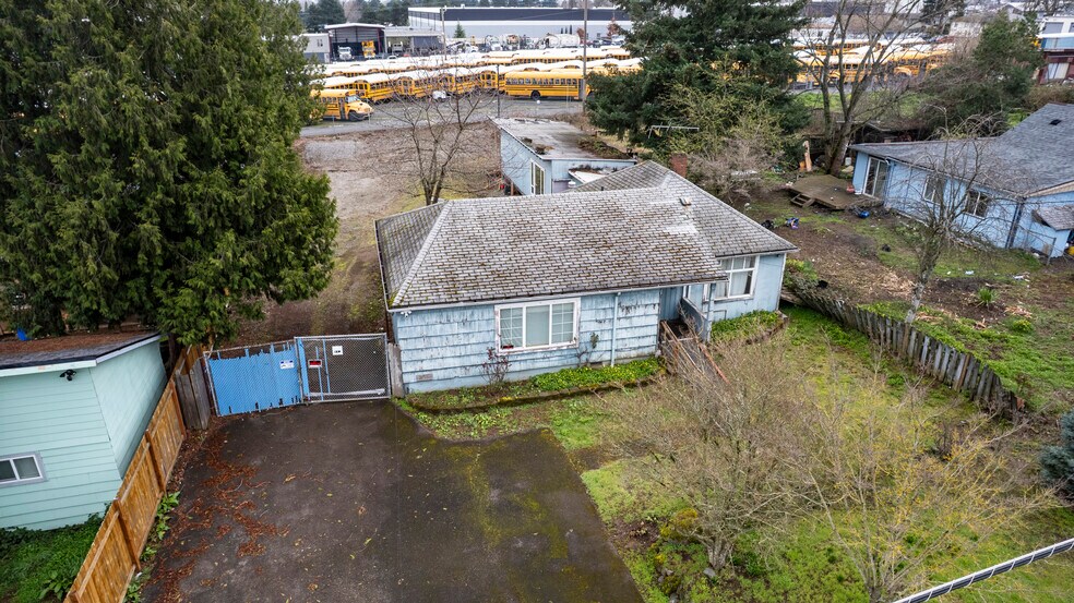 More Photos Of 6350 NE 66th Ave, Portland Flex For Sale