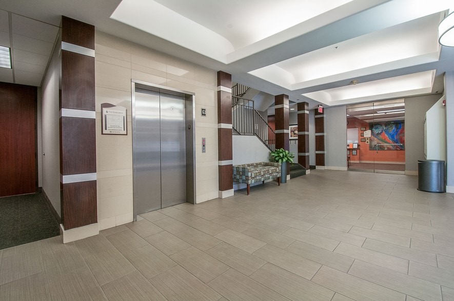 More Photos Of 19016 Stone Oak Pky, San Antonio Medical For Lease