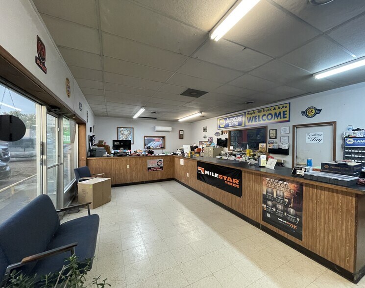 More Photos Of 200 Main St, Maple Hill Auto Repair For Sale