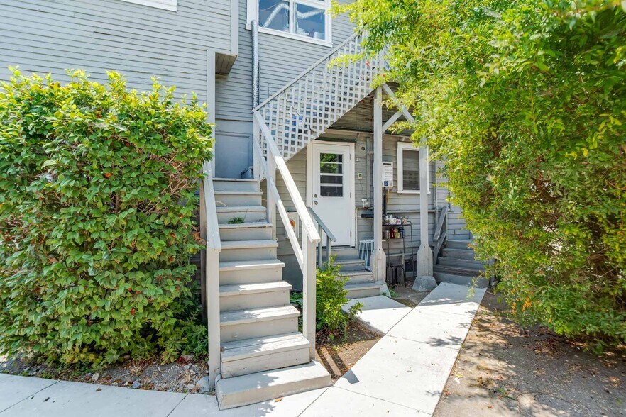 More Photos Of 3019 Baldwin St, Los Angeles Apartments For Sale