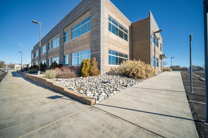 More Photos Of 380 Airport Rd, Ignacio Office Residential For Sale