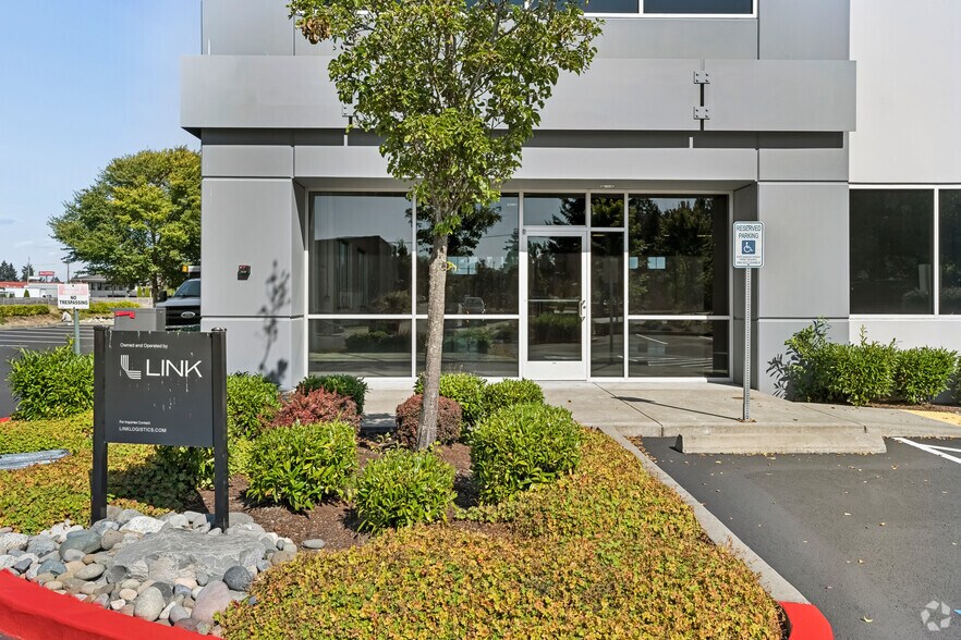 More Photos Of 3401 96th St S, Lakewood Distribution For Lease