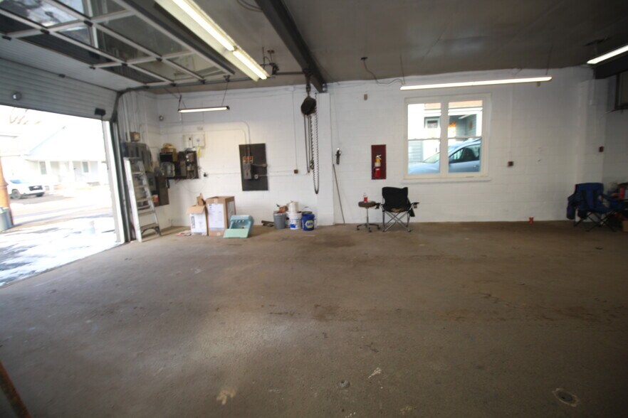 More Photos Of 27 Brooks Ave, Morrisville Service For Sale