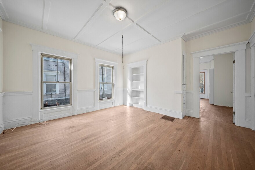 More Photos Of 605 Hall St, Manchester Multifamily For Sale