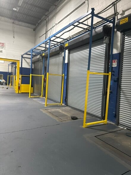 More Photos Of 220 Lawrence Ave, Lawrence Distribution For Lease