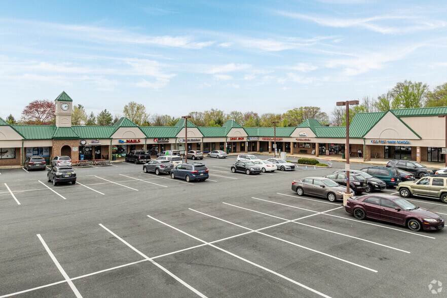 More Photos Of 4401-4445 Pennell Rd, Aston Unknown For Lease