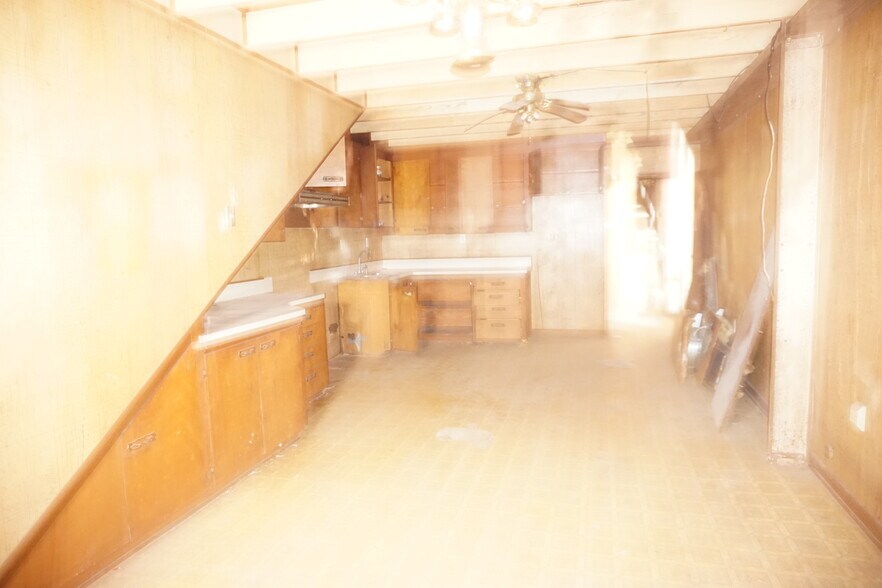 More Photos Of 906 Third St, Lake Arthur Light Manufacturing For Sale