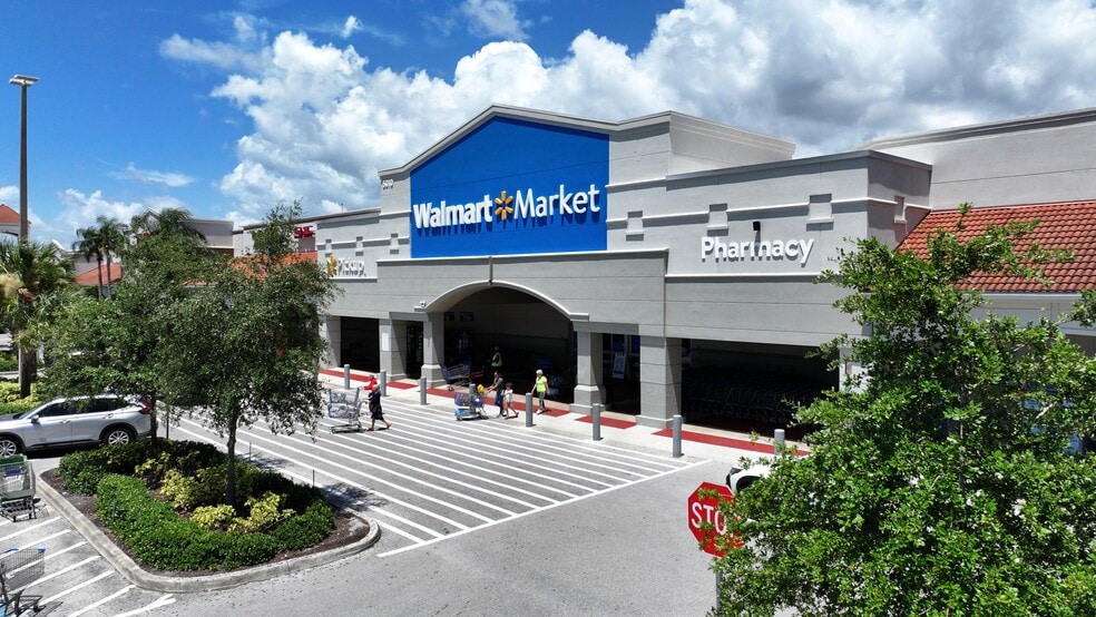 More Photos Of 5010-5066 Airport Pulling Rd N, Naples Storefront For Lease