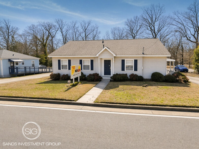 Primary Photo Of 109 Redmond Rd NW, Rome Rehabilitation Center For Sale