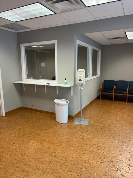 More Photos Of 1449 Old Waterbury Rd, Southbury Office For Sale