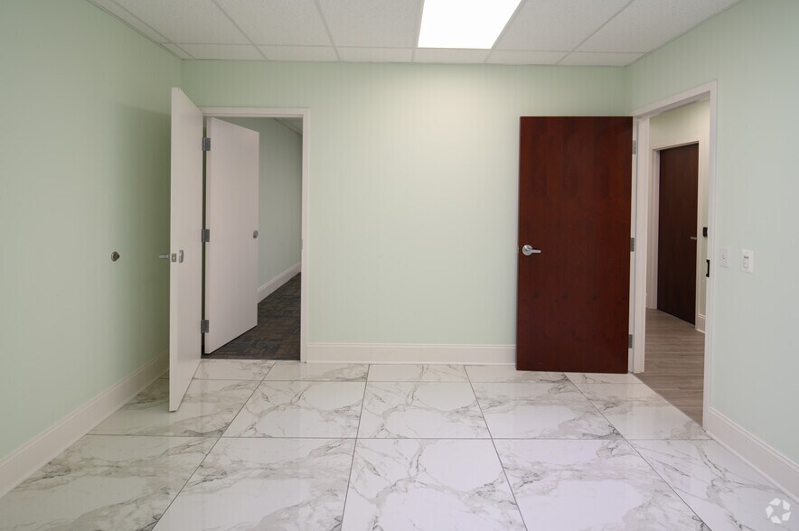 More Photos Of 4 Haddonfield Rd, Cherry Hill Loft Creative Space For Lease