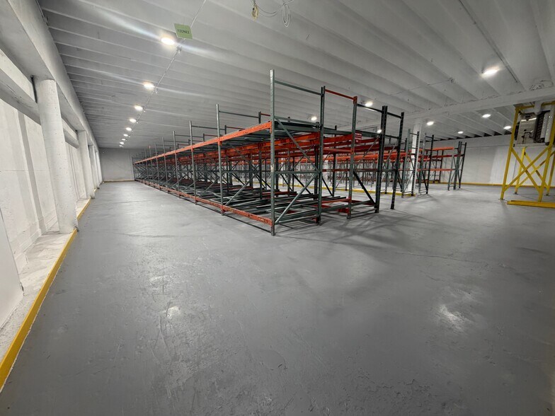 Primary Photo Of 501 NE 183 St, Miami Refrigeration Cold Storage For Lease