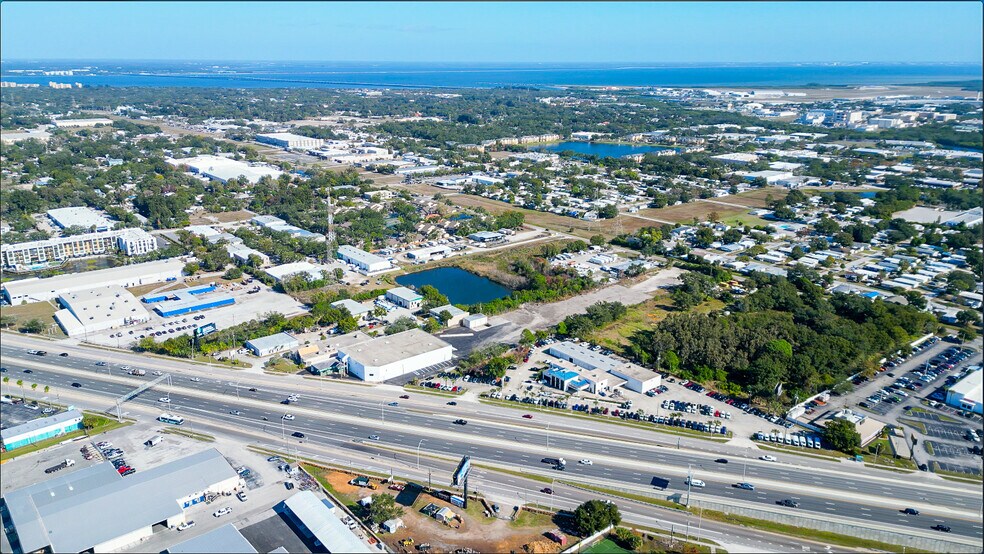 More Photos Of 13755 U.S. Highway 19 N, Clearwater Warehouse For Lease