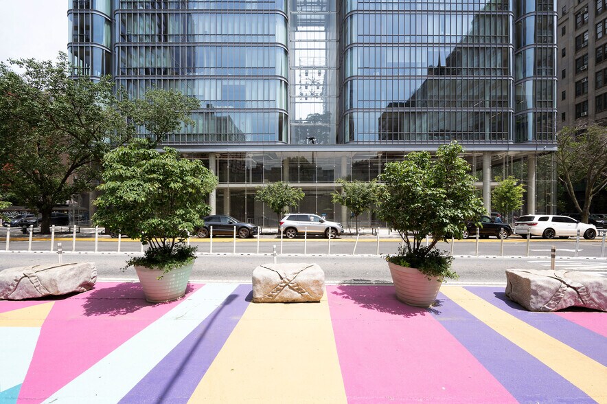 More Photos Of 565 Broome St, New York Apartments For Lease