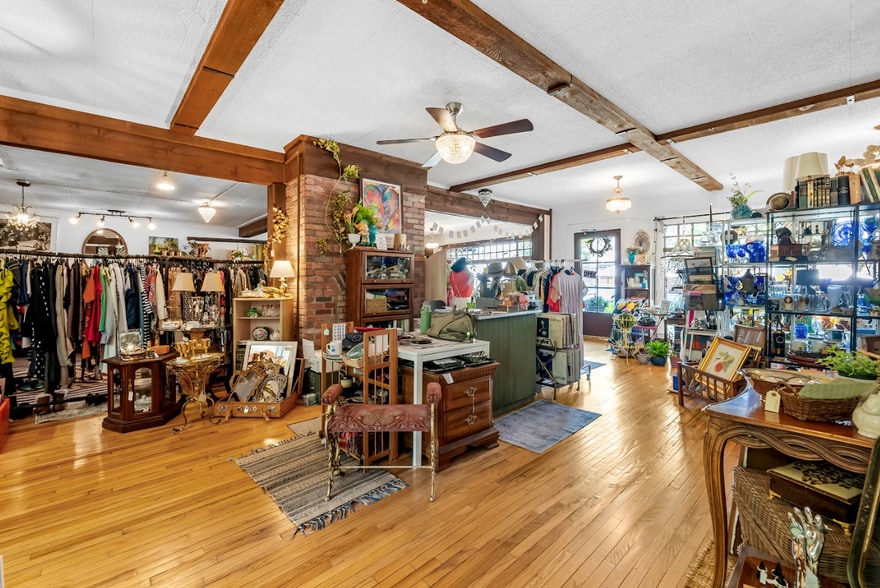 More Photos Of 2232-2242 Carter Ave, Saint Paul Unknown For Lease