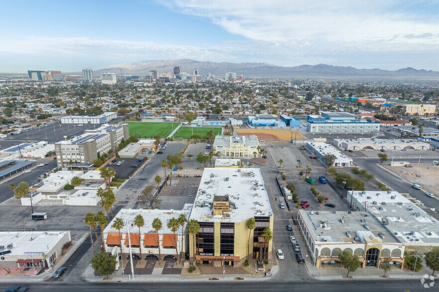 More Photos Of 1050 E Sahara Ave, Las Vegas Medical For Sale