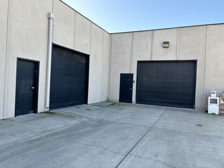 More Photos Of 125 N Church St, Lodi Office For Lease