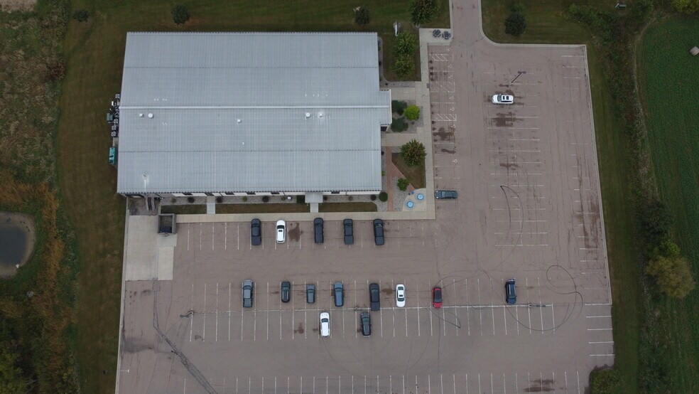 More Photos Of 1150 5th Ave SE, Hutchinson Office For Lease