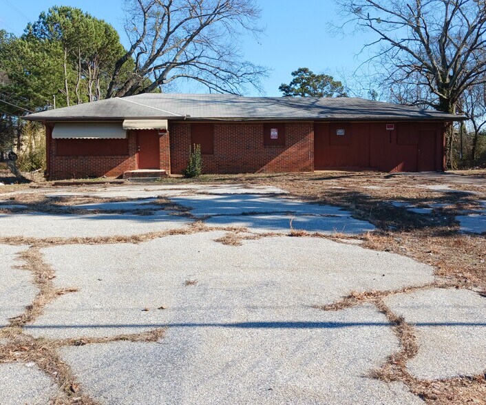 More Photos Of 2554 E Wesley Chapel Way, Decatur Industrial For Lease