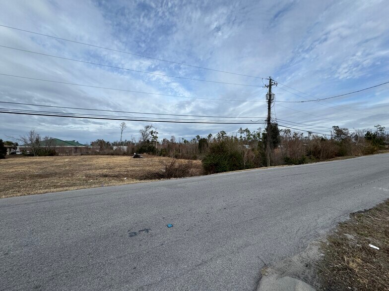 More Photos Of 721 Avery St, Panama City Land For Sale