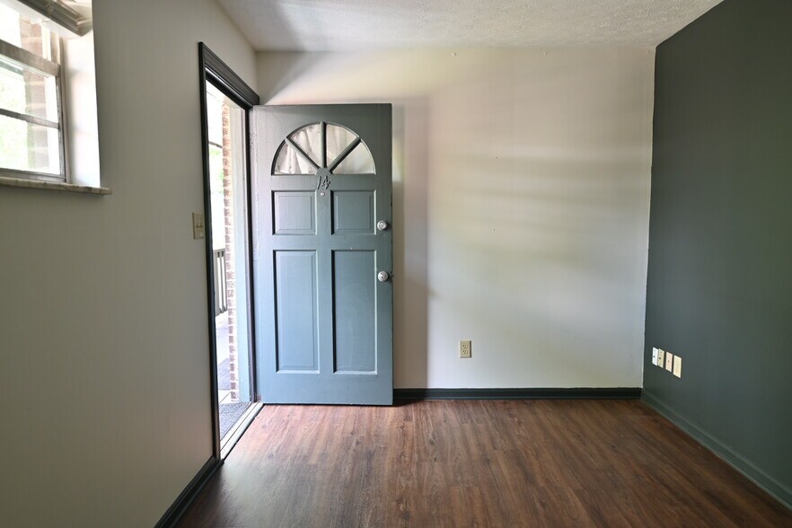 More Photos Of 1225 S 6th St, Louisville Apartments For Sale