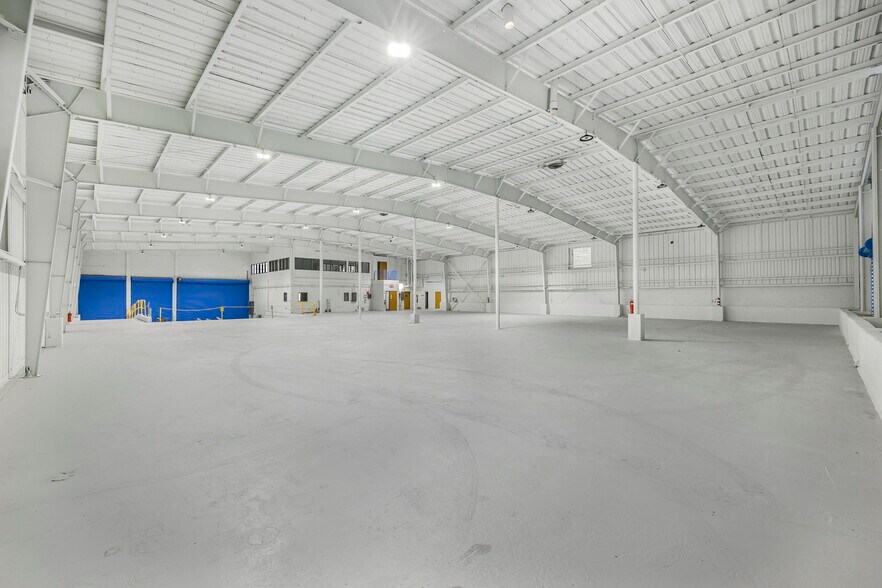 More Photos Of 2855 NW 75th Ave, Miami Warehouse For Lease