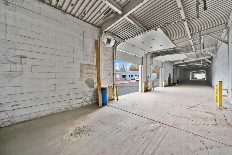 More Photos Of 241 Park Ave, East Hartford Manufacturing For Sale