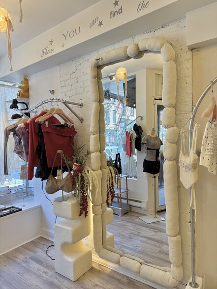 More Photos Of 96 Orchard St, New York Apartments For Lease