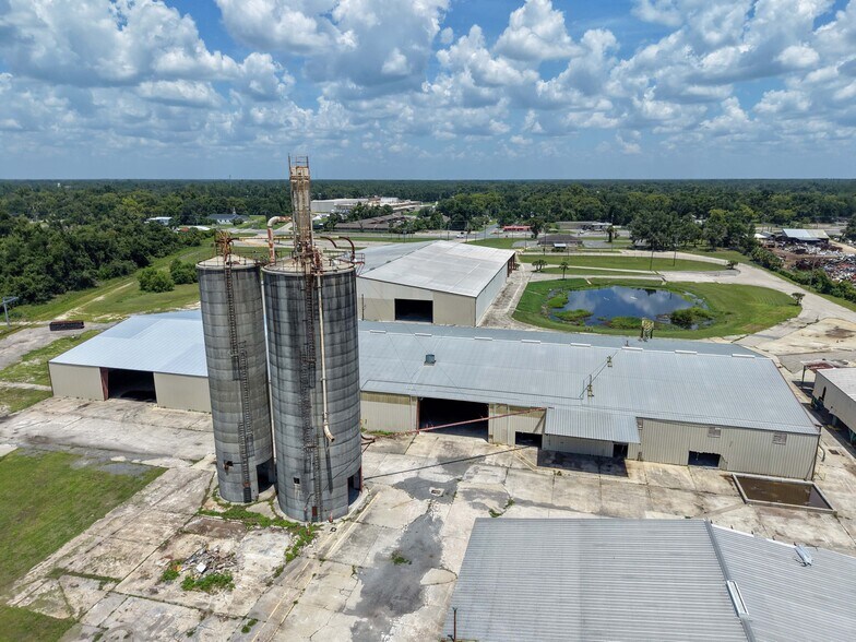More Photos Of 1509 S Byron Butler Pky, Perry Manufacturing For Sale