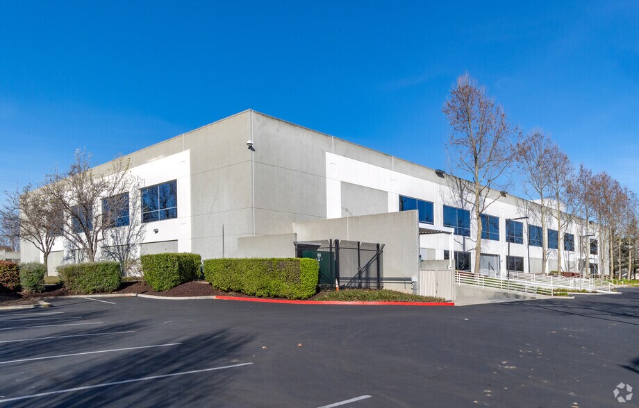 More Photos Of 3100 N 1st St, San Jose Office For Lease