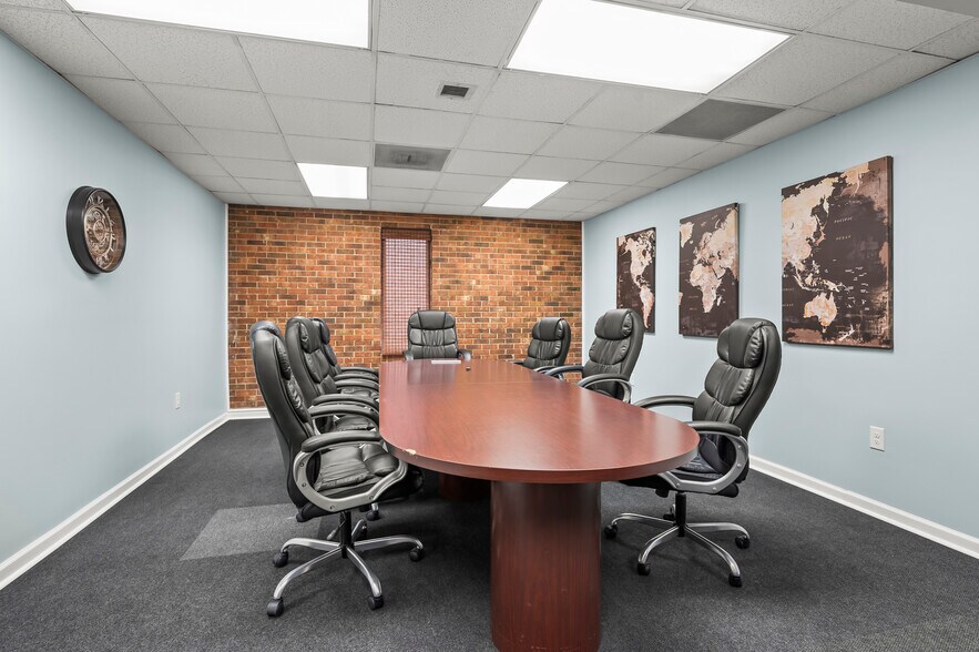 More Photos Of 808-810 W Main St, Jamestown Auto Repair For Sale