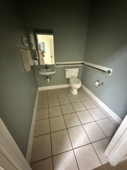 More Photos Of 8511 Bull Headley, Tallahassee Office For Lease